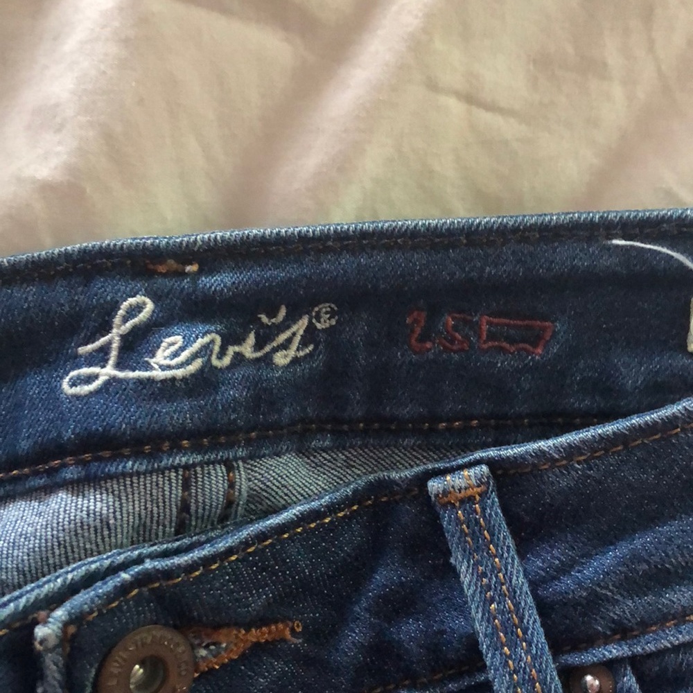Levi’s Slight Flare Jeans